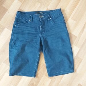 1822 Denim Knee Length Dark Blue Jean Cotton+Polyester Shorts Size 6